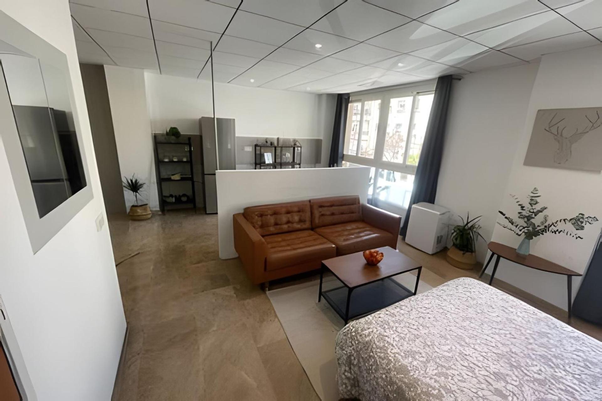 11 Nights Studios Valence Extérieur photo