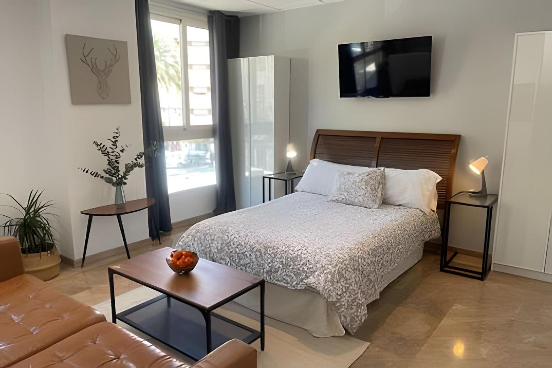 11 Nights Studios Valence Extérieur photo