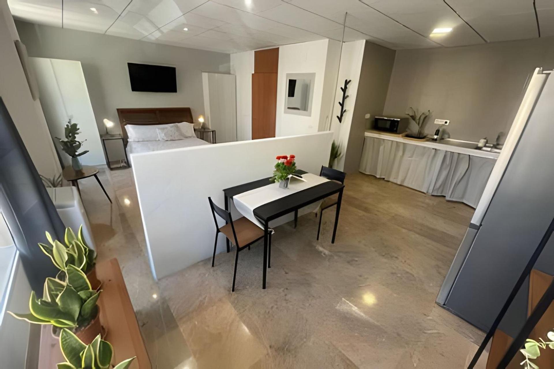 11 Nights Studios Valence Extérieur photo