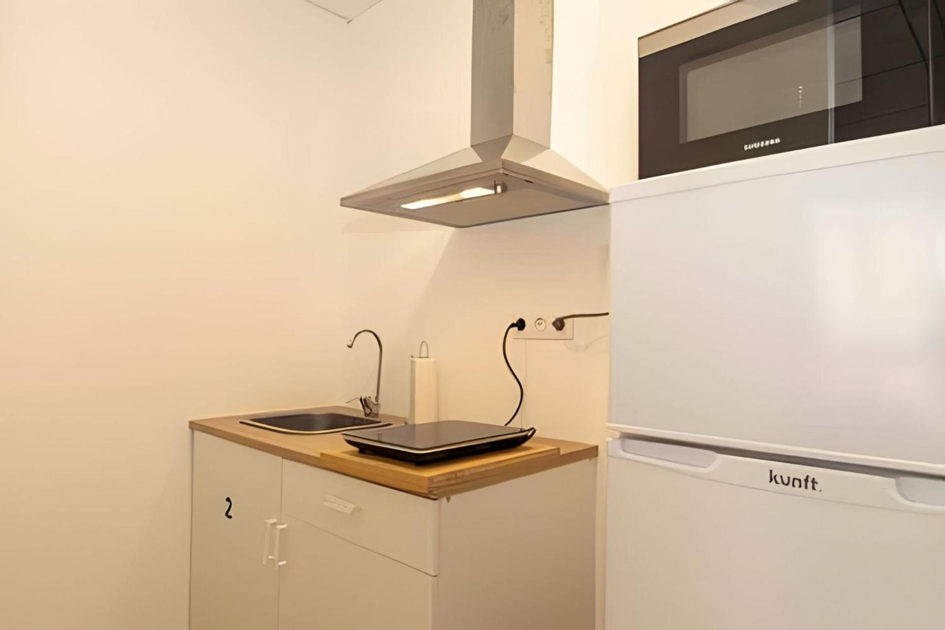 11 Nights Studios Valence Extérieur photo