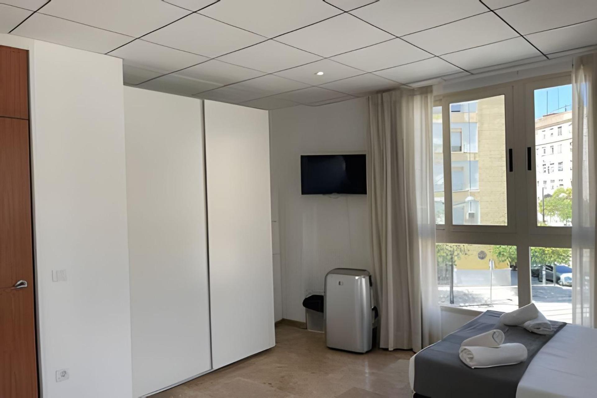 11 Nights Studios Valence Extérieur photo