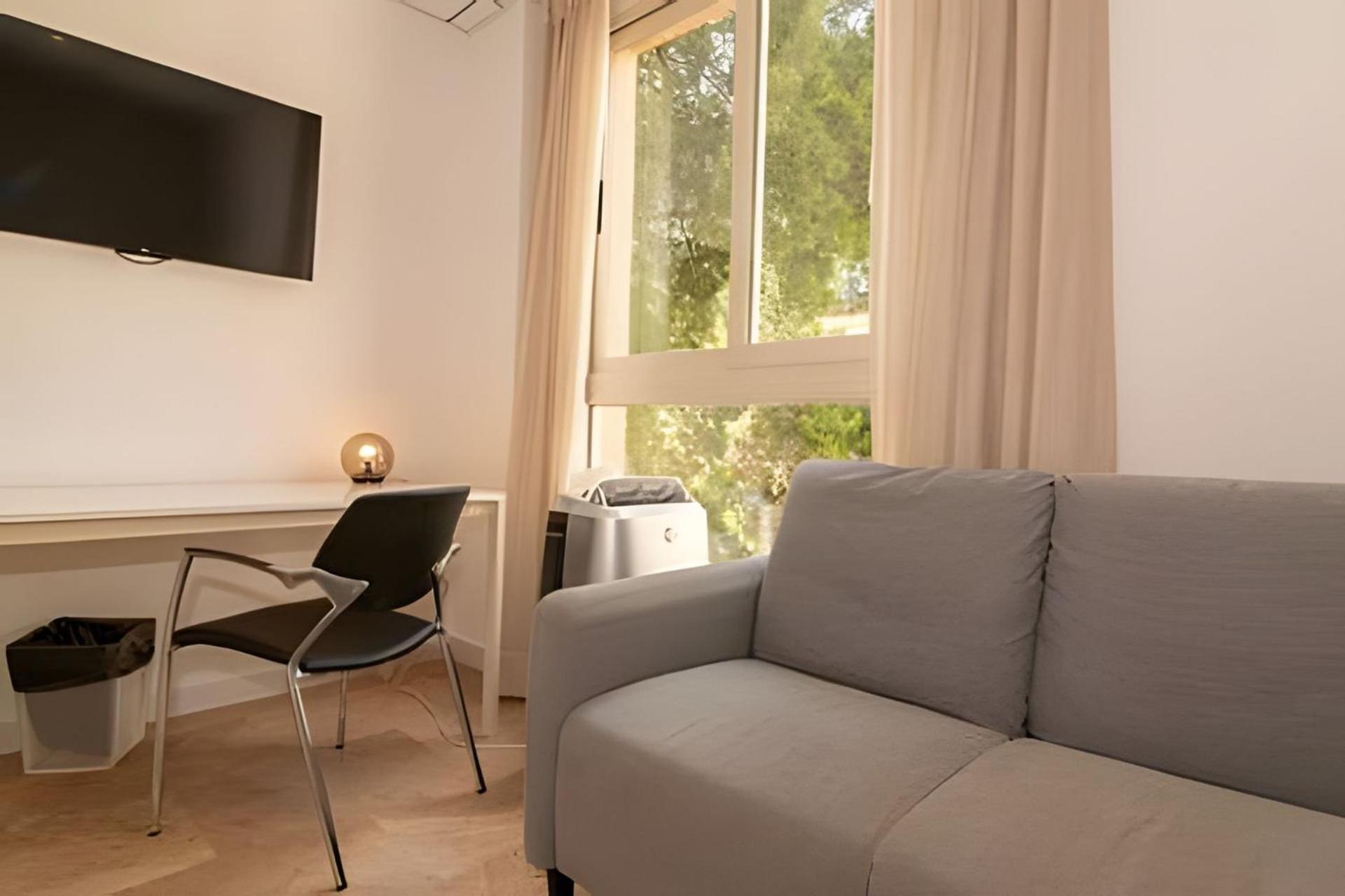11 Nights Studios Valence Extérieur photo