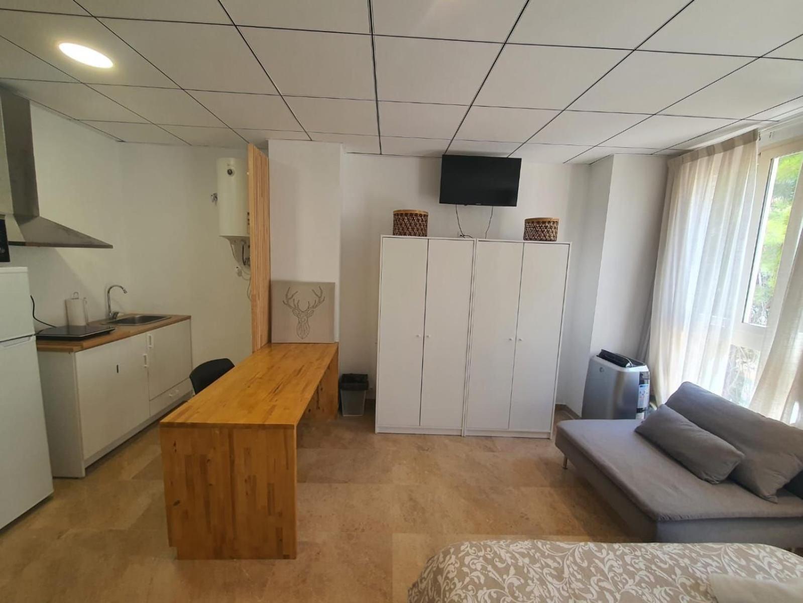 11 Nights Studios Valence Extérieur photo