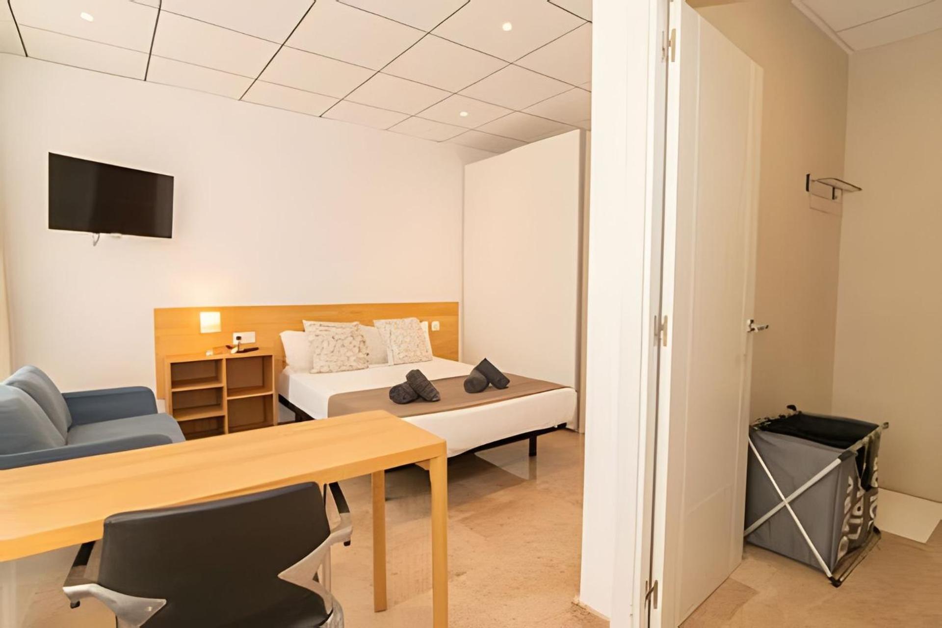 11 Nights Studios Valence Extérieur photo