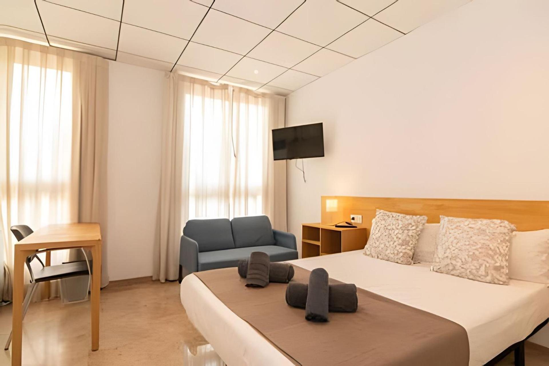 11 Nights Studios Valence Extérieur photo