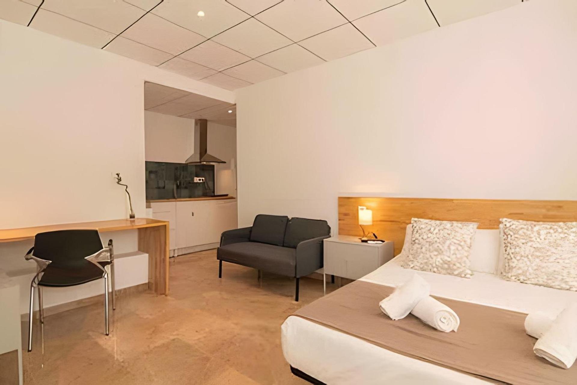 11 Nights Studios Valence Extérieur photo