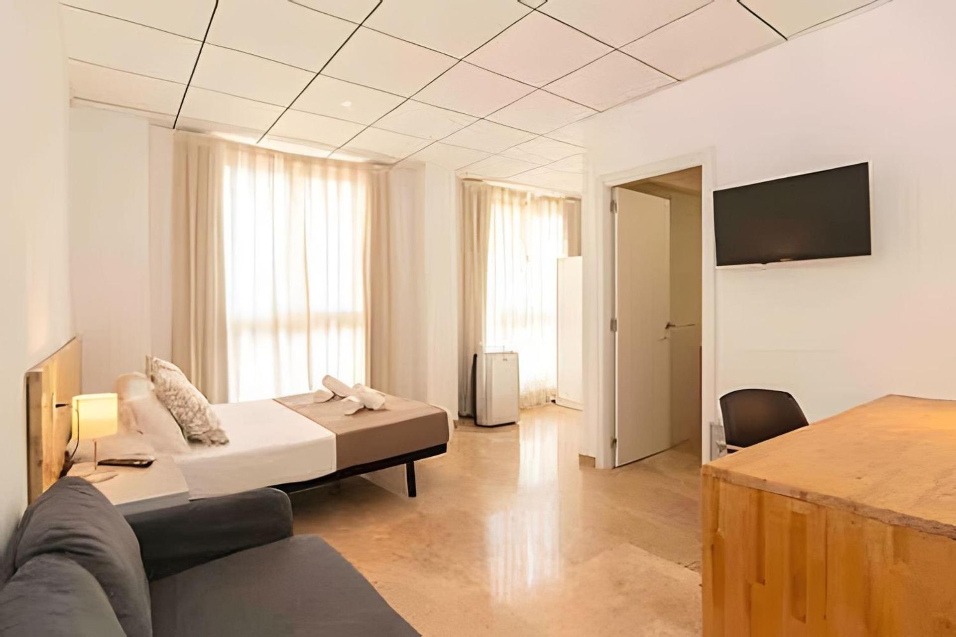 11 Nights Studios Valence Extérieur photo